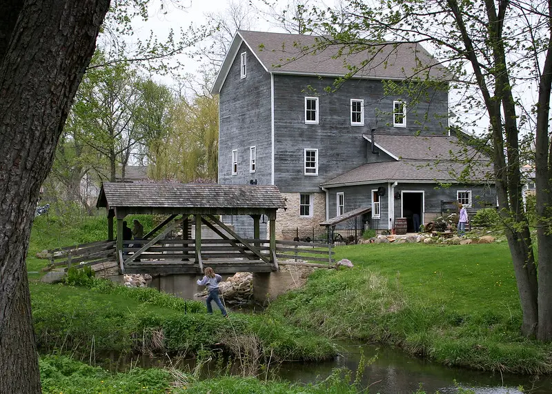 Picture of a covered bridge at Beckman Mill